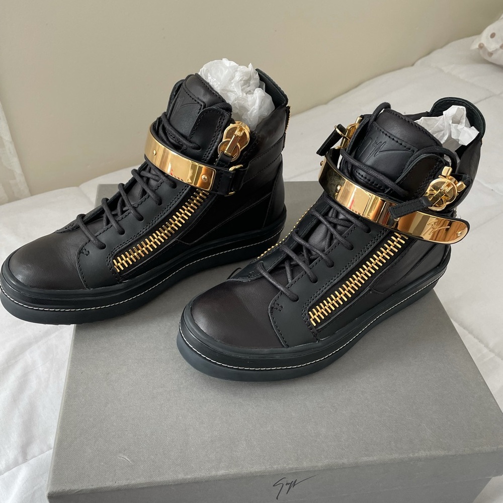 Authentic Giuseppe Zanotti Black Women’s Sneakers